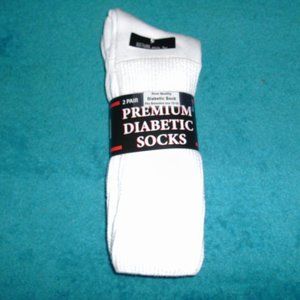 Diabetic Socks 2 Pair White Fits EXTENDED Size 13 - 15  for shoe sizes 12 - 15